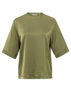 Lade das Bild in den Galerie-Viewer, Oversized satin t-shirt
