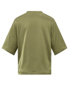 Lade das Bild in den Galerie-Viewer, Oversized satin t-shirt
